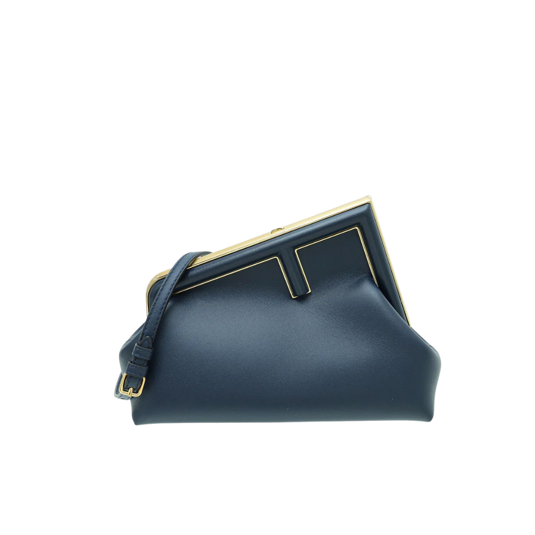 FENDI FIRST BAG MEDIUM NEGRA