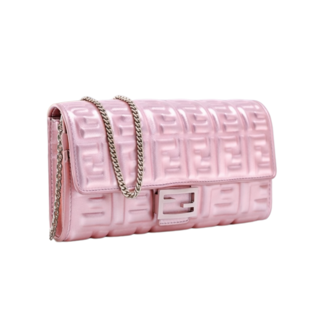 Fendi WOC Baguette Billetera Con Cadena Rosa